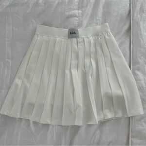 BRAND NEW KITH SKORT!